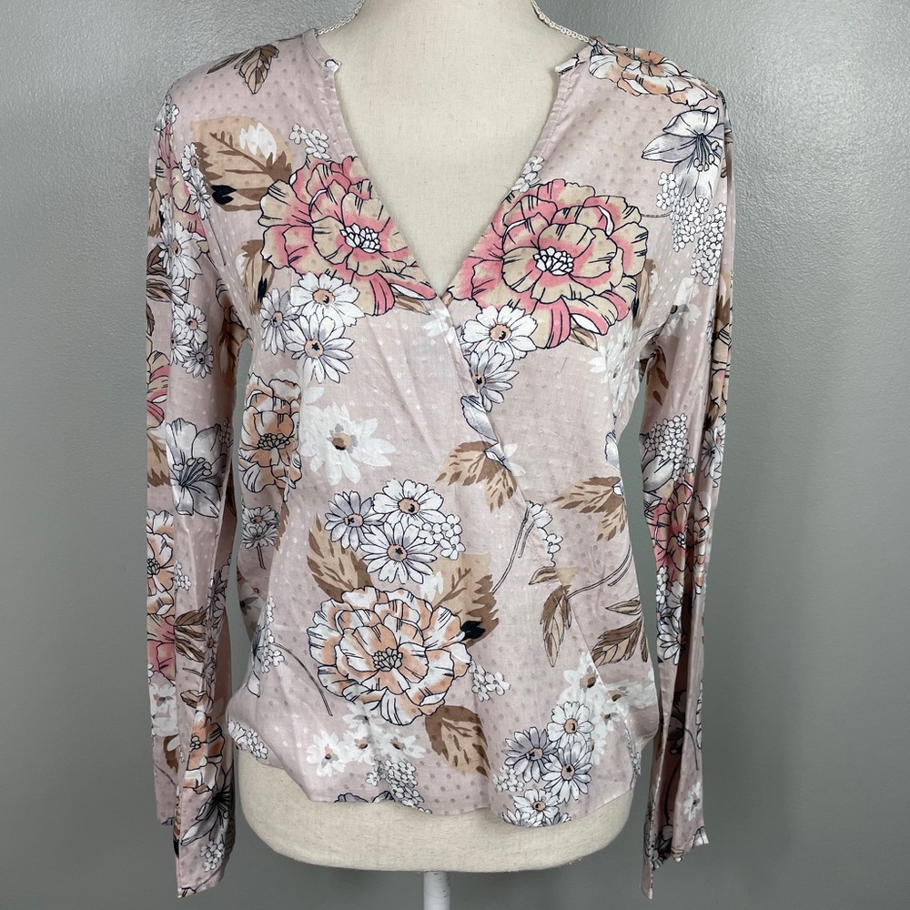 En Creme || Floral Wrap Blouse
